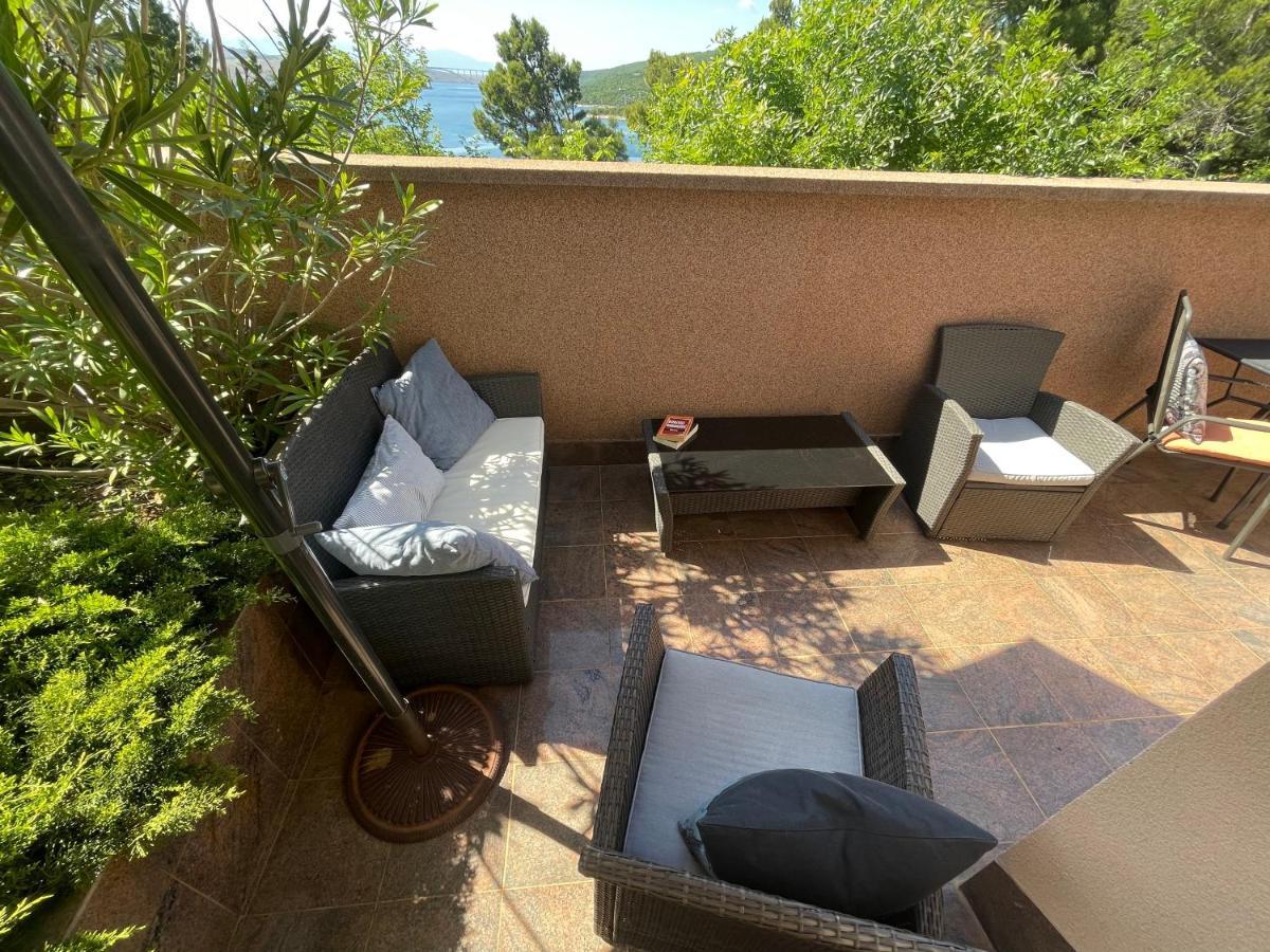 יאדראנובו Apartments Villa Antonia מראה חיצוני תמונה