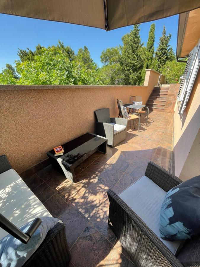 יאדראנובו Apartments Villa Antonia מראה חיצוני תמונה