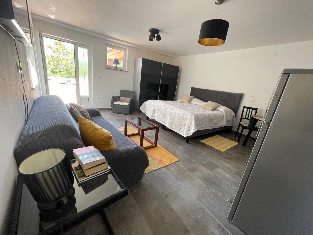 יאדראנובו Apartments Villa Antonia מראה חיצוני תמונה