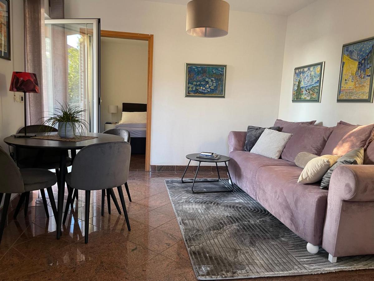 יאדראנובו Apartments Villa Antonia מראה חיצוני תמונה