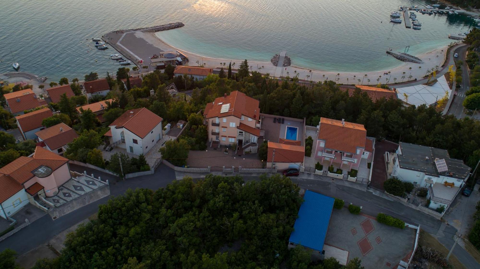 יאדראנובו Apartments Villa Antonia מראה חיצוני תמונה