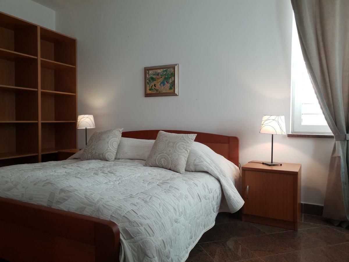 יאדראנובו Apartments Villa Antonia מראה חיצוני תמונה